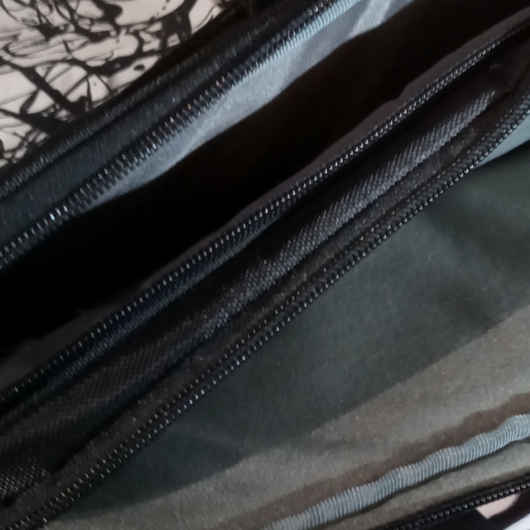 BLACK DELL LAPTOP CASE - Picture 5 of 6